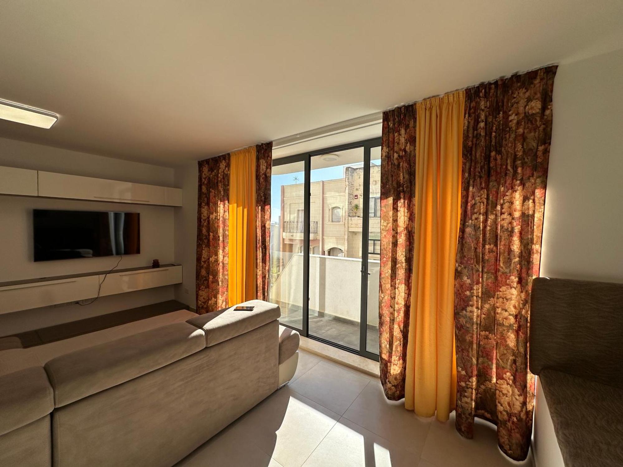 New, Airy And Spacious Apartment In 梅利哈 外观 照片